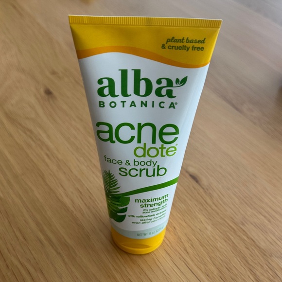Alba Botanica Acnedote Face & Body Scrub maximum strength medication - Picture 1 of 2